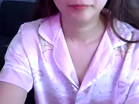 Bee 2k online show from 04/28/26, 04:06