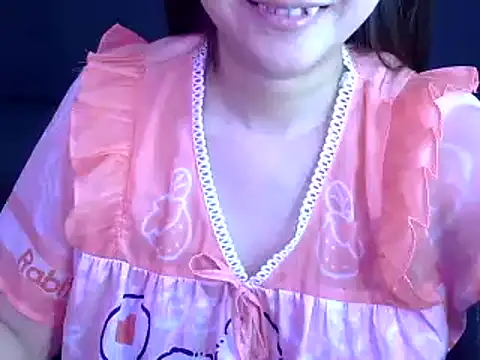 Bee 2k online show from 10/28/25, 06:12