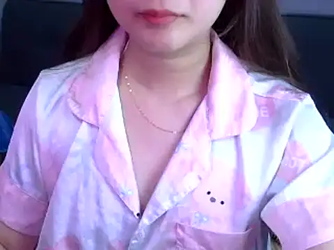 Bee 2k online show from 04/22/26, 04:19