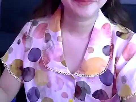 Bee 2k online show from 04/29/26, 04:16