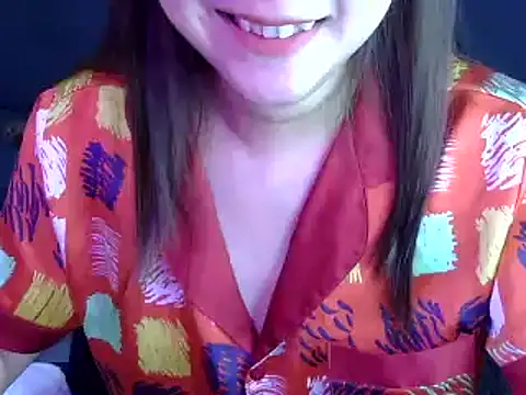 Bee 2k online show from 11/20/25, 04:57