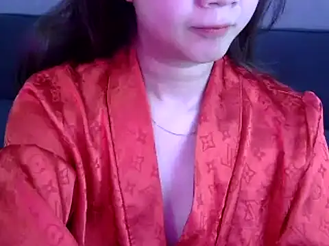 Bee 2k online show from 05/16/26, 04:11