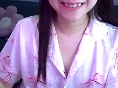 Bee 2k online show from 07/23/26, 04:32
