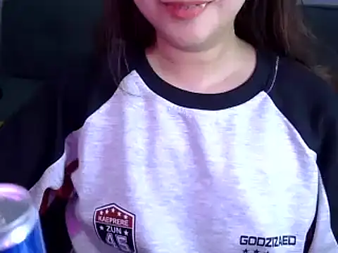 Bee 2k online show from 04/02/26, 04:41