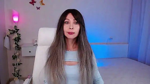 wendifoste online show from 02/17/25, 05:23