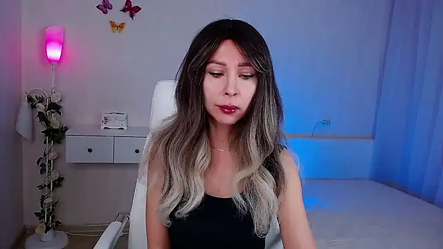 wendifoste online show from 11/28/25, 06:52