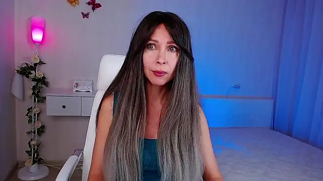 wendifoste online show from 10/21/25, 05:34