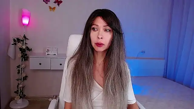 wendifoste online show from 11/17/25, 06:34