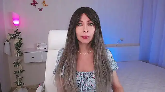 wendifoste online show from 02/11/25, 06:01