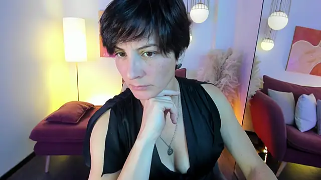 Snapshot of LorenDaze chatting on 09/30/25, 01:39 LorenDaze online show from 09/30/25, 01:39
