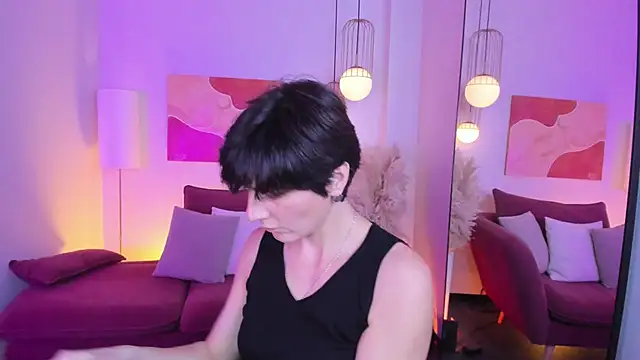 LorenDaze online show from 10/24/25, 02:27