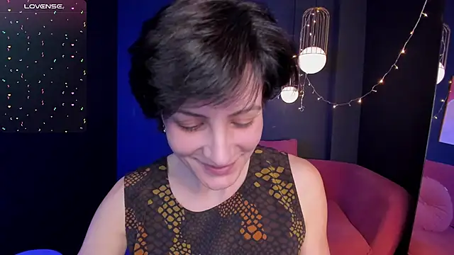 Snapshot of LorenDaze chatting on 02/22/25, 02:08 LorenDaze online show from 02/22/25, 02:08
