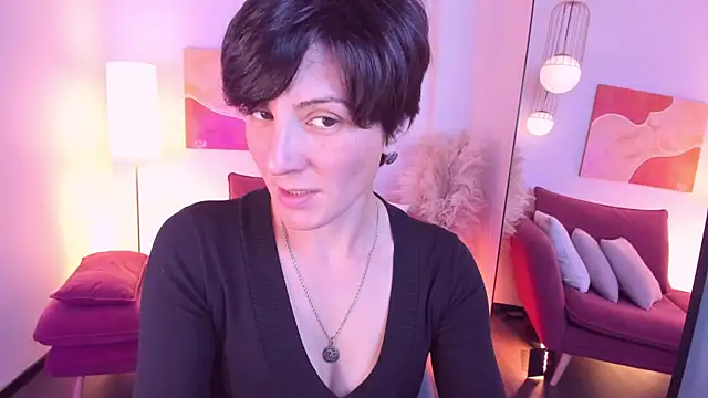 Snapshot of LorenDaze chatting on 10/03/25, 02:18 LorenDaze online show from 10/03/25, 02:18