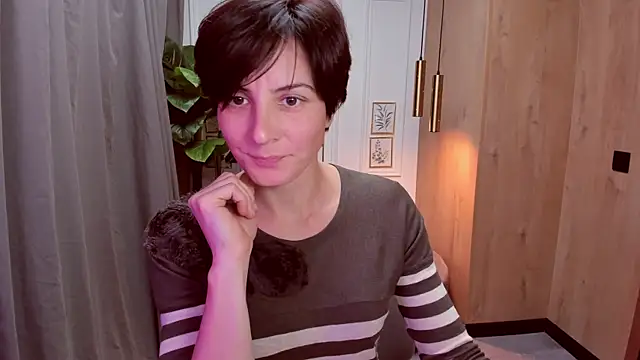 LorenDaze online show from 10/22/25, 02:16