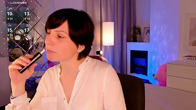 LorenDaze online show from 05/13/26, 06:09