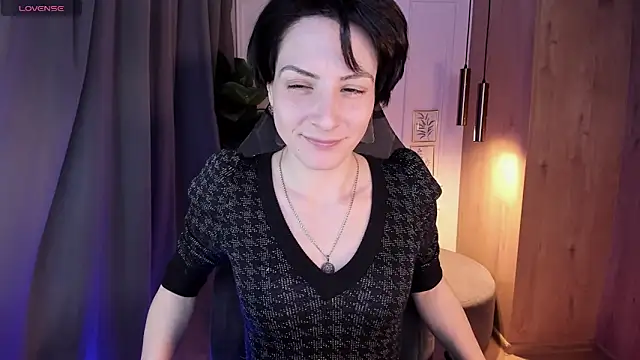 Snapshot of LorenDaze chatting on 03/04/25, 01:49 LorenDaze online show from 03/04/25, 01:49