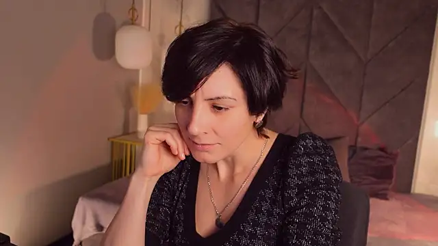 Snapshot of LorenDaze chatting on 12/20/25, 07:11 LorenDaze online show from 12/20/25, 07:11