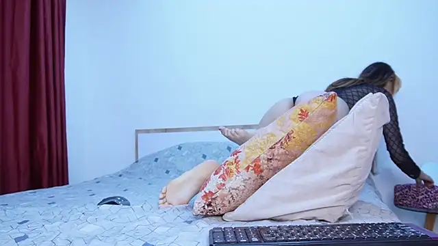 lola vlad online show from 02/26/26, 10:32