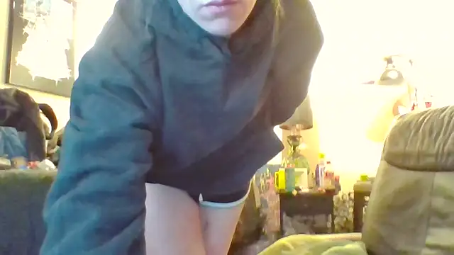 eatmeplease44 online show from 11/30/25, 11:11