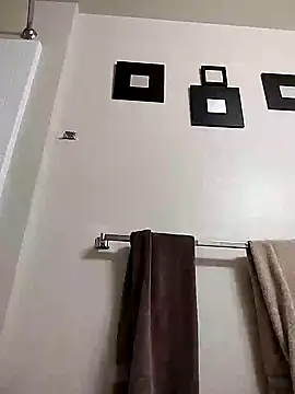 eatmeplease44 online show from 11/24/25, 05:29