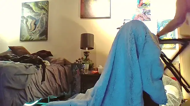 eatmeplease44 online show from 11/07/25, 08:35