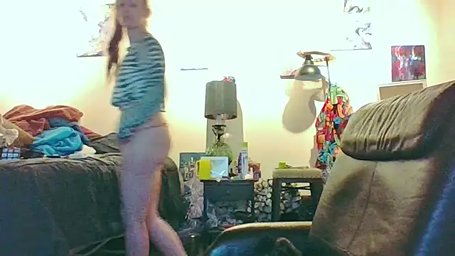 eatmeplease44 online show from 12/01/25, 07:15