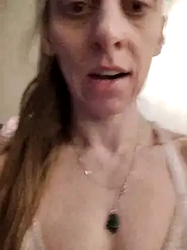 eatmeplease44 online show from 12/14/25, 08:09