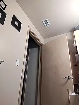 eatmeplease44 online show from 02/12/26, 06:40