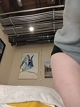 eatmeplease44 online show from 05/30/26, 06:46