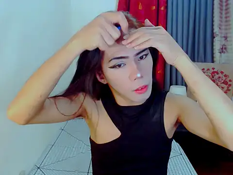 Snapshot of ELLIZABETHFORCUMXX chatting on 10/28/25, 12:15 ELLIZABETHFORCUMXX online show from 10/28/25, 12:15