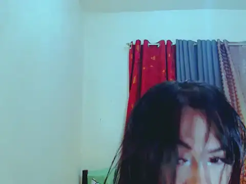 Snapshot of ELLIZABETHFORCUMXX chatting on 10/15/25, 09:34 ELLIZABETHFORCUMXX online show from 10/15/25, 09:34