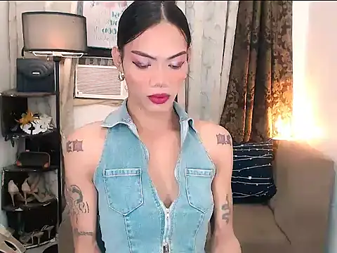 ELLIZABETHFORCUMXX online show from 02/11/26, 01:33