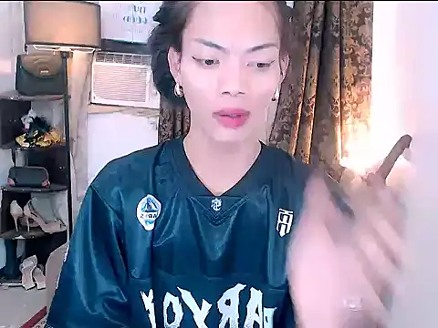 ELLIZABETHFORCUMXX online show from 02/09/26, 02:37