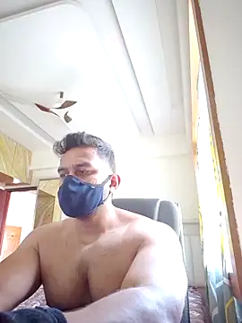 kaizercool1 online show from 12/17/25, 06:18