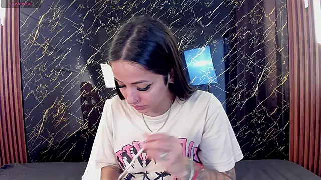 Tamara-evans online show from 12/20/25, 06:22