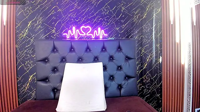 Snapshot of Tamara-evans chatting on 10/15/25, 07:55 Tamara-evans online show from 10/15/25, 07:55
