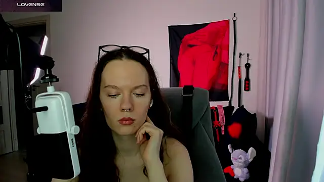 DivineBite online show from 05/22/26, 04:05