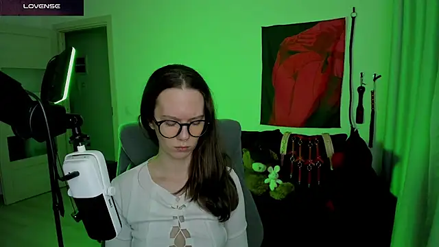 DivineBite online show from 04/18/26, 07:29