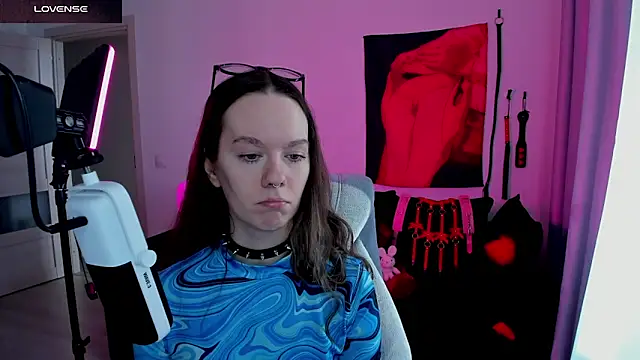 DivineBite online show from 05/07/26, 03:59