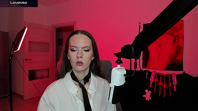 DivineBite online show from 03/11/26, 06:46