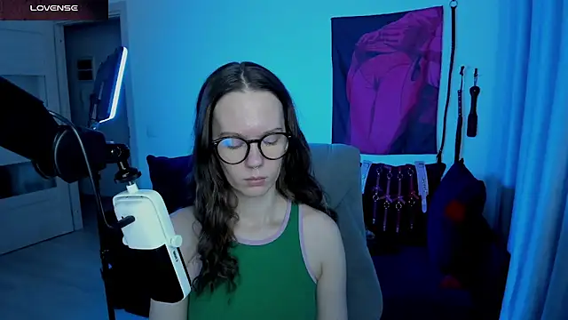 DivineBite online show from 04/28/26, 04:55