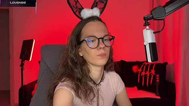 DivineBite online show from 10/10/25, 03:46