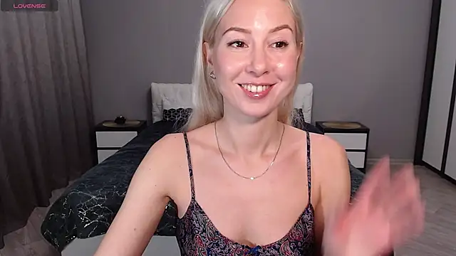 VictoriaTiger online show from 01/09/26, 03:30