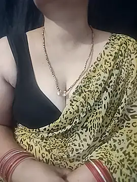 Snapshot of seema4xxxfun chatting on 05/18/26, 06:07 seema4xxxfun online show from 05/18/26, 06:07