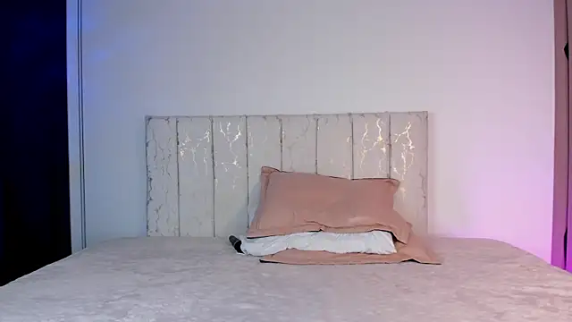 liagirl cute online show from 11/20/25, 06:14