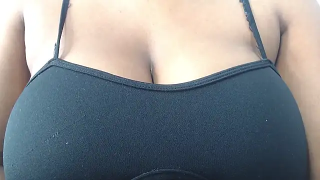 Snapshot of kimara_lion chatting on 11/22/25, 03:27 kimara lion online show from 11/22/25, 03:27