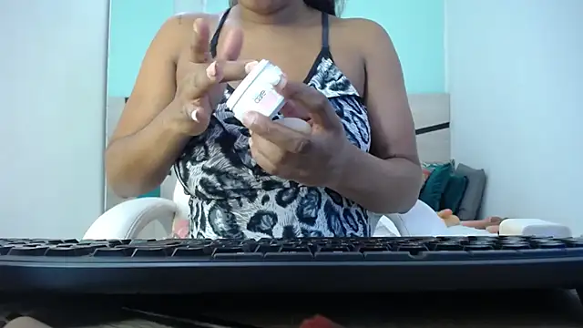 kimara lion online show from 10/17/25, 07:59