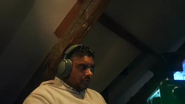 Bandusrilankasexymen online show from 10/10/25, 10:43