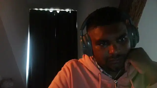 Bandusrilankasexymen online show from 10/19/25, 10:51
