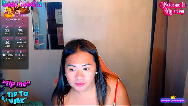 Snapshot of MagnificatMistress chatting on 11/13/25, 10:52 MagnificatMistress online show from 11/13/25, 10:52